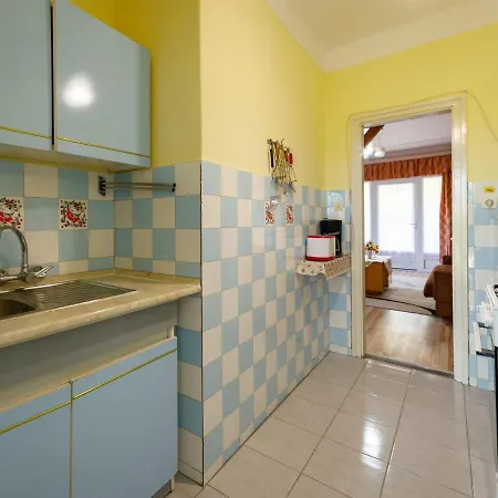 בית נופש Gizella By Interhome בלטונללה