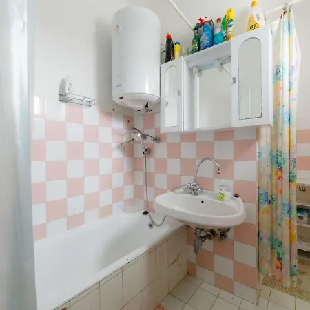 בית נופש Gizella By Interhome בלטונללה